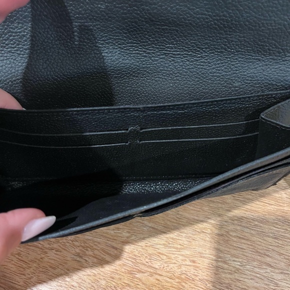 Louis Vuitton wallet - Picture 5 of 5